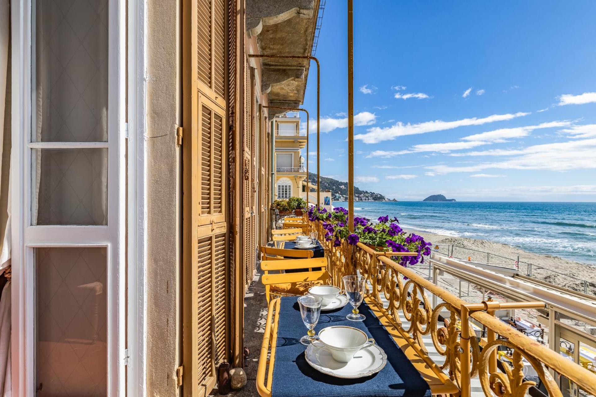 Casa D'Artista B&B Di Charme Alassio Exterior foto